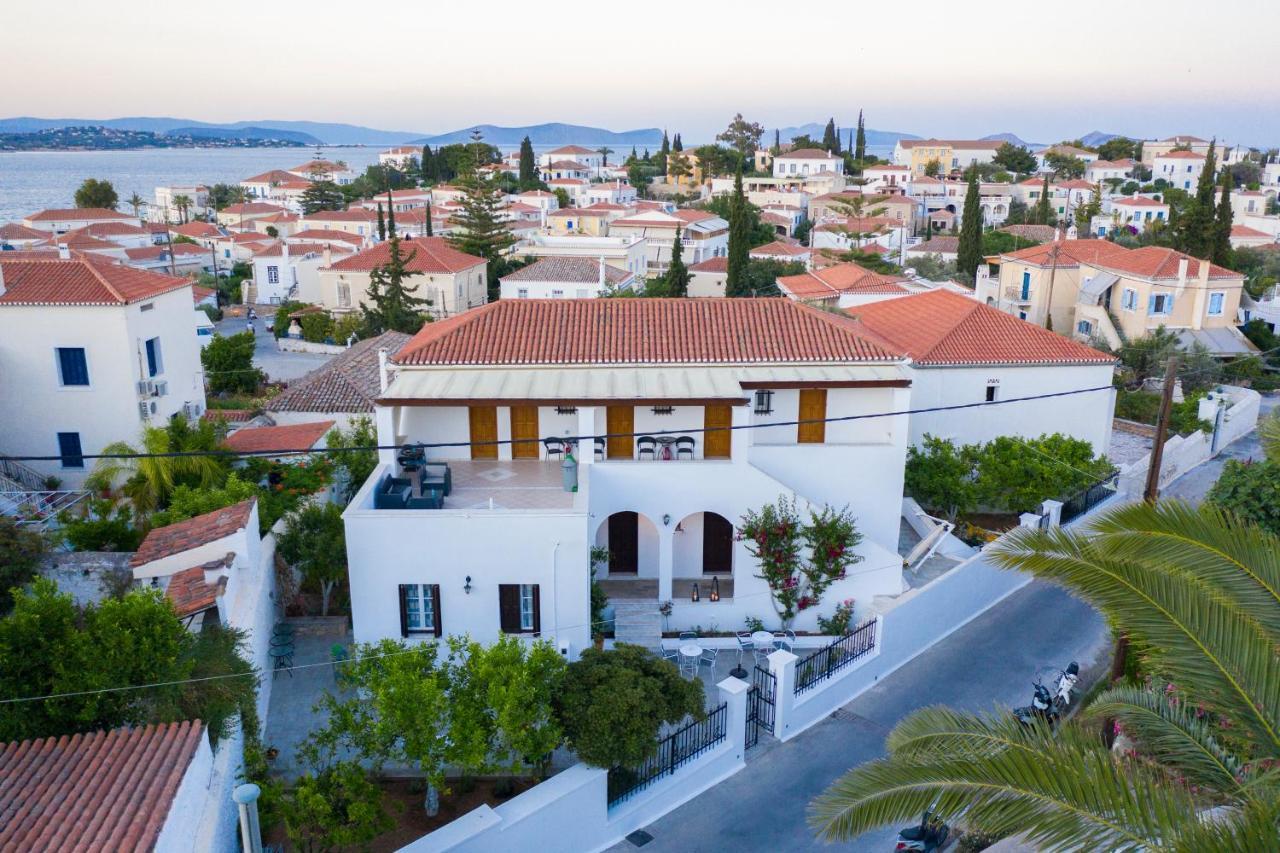Villa Kriezi Spetses Town Ngoại thất bức ảnh